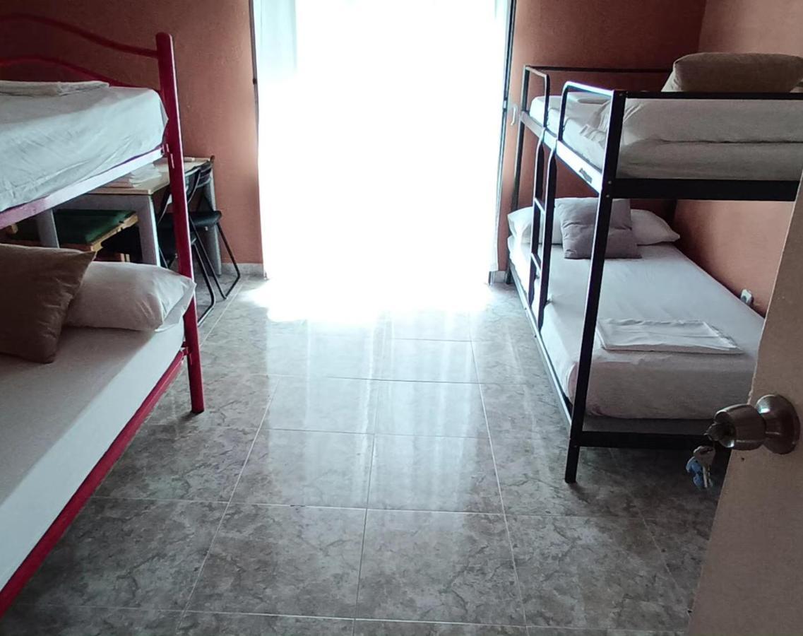 La Maestranza Apartment Rooms Sevilla Exterior foto